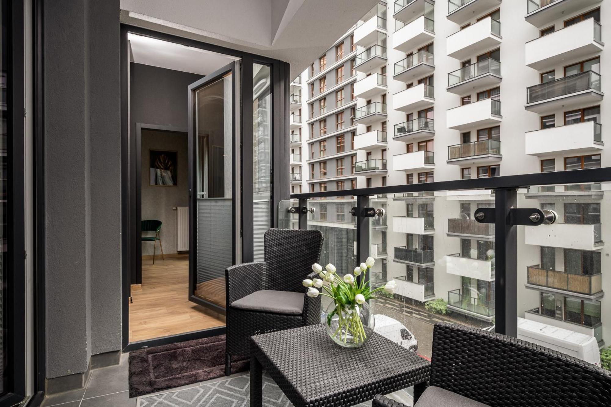 Kasprzaka 29 Wola Tower Free Garage By Perfect Apart Warsaw Exterior photo